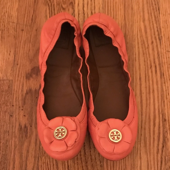 Tory Burch Shelby Flower Ballet Flats - Picture 1 of 4